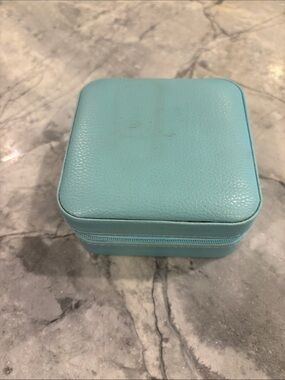 Travel Jewelry Case - Light Blue Compact Zipper Organizer